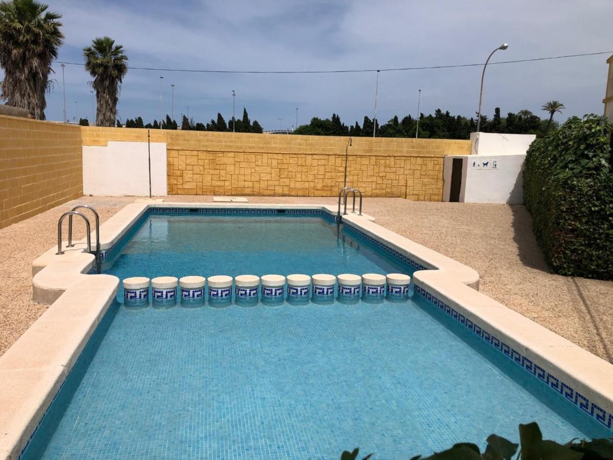 Bungalow Carpe Diem Wifi Torrevieja Luaran gambar